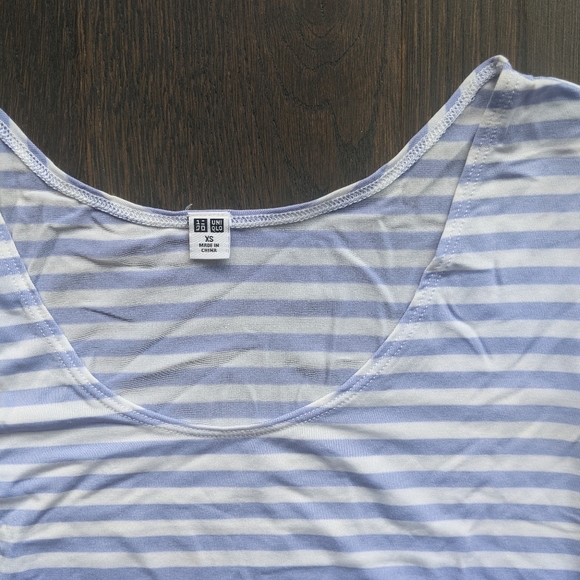 Uniqlo Airism Striped Tee - Picture 3 of 5